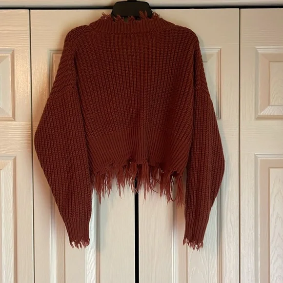 Cropped sweater - Picture 2 of 3